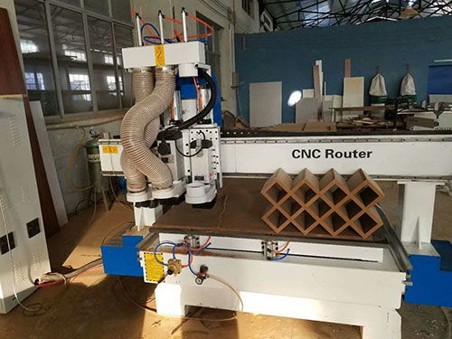 金昌CNC雕刻机多少钱一台